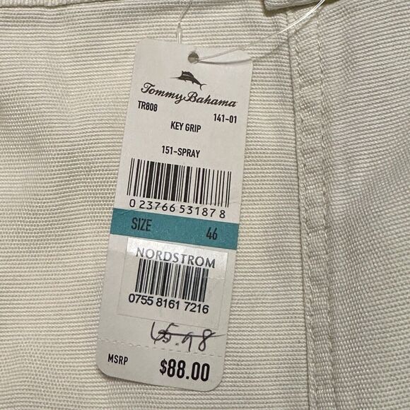 Tommy Bahama Shorts Mens Size 44 Key Grip Cargo Beige Comfort Casual Vacation - Picture 8 of 12